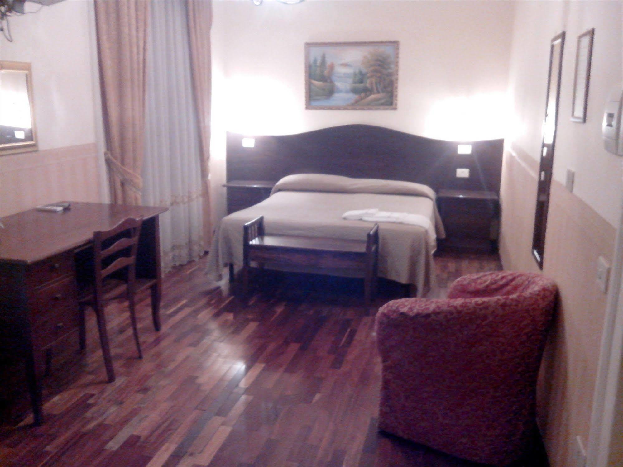 Bed & Breakfast Napoli Centrale Εξωτερικό φωτογραφία